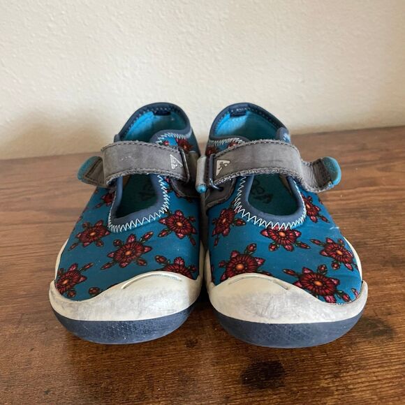 Size 12 / Toddler Girl PLAE Shoes - Picture 2 of 7